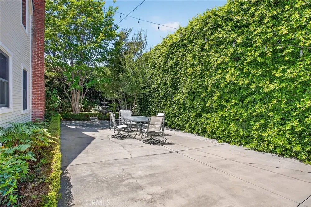 17066 Palmdale Ln, Huntington Beach, CA 92647