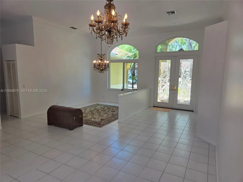 900 Spoonbill Cir, Weston, FL 33326