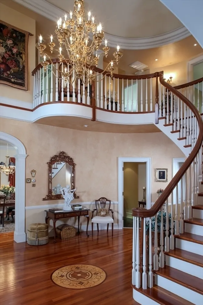130 Popes Ln, Hingham, MA 02043