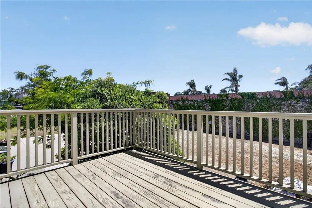 17066 Palmdale Ln, Huntington Beach, CA 92647