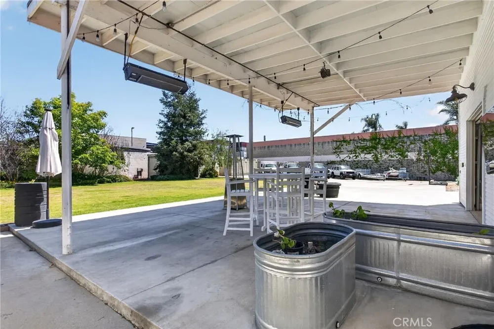 17066 Palmdale Ln, Huntington Beach, CA 92647