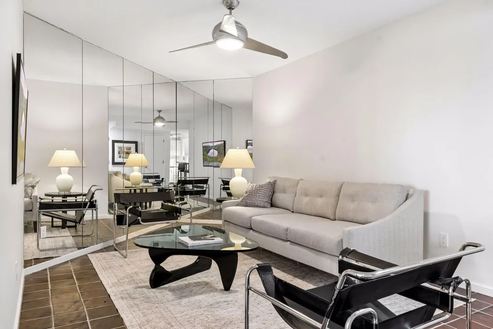 Nicollet Ave, Minneapolis, MN 55403