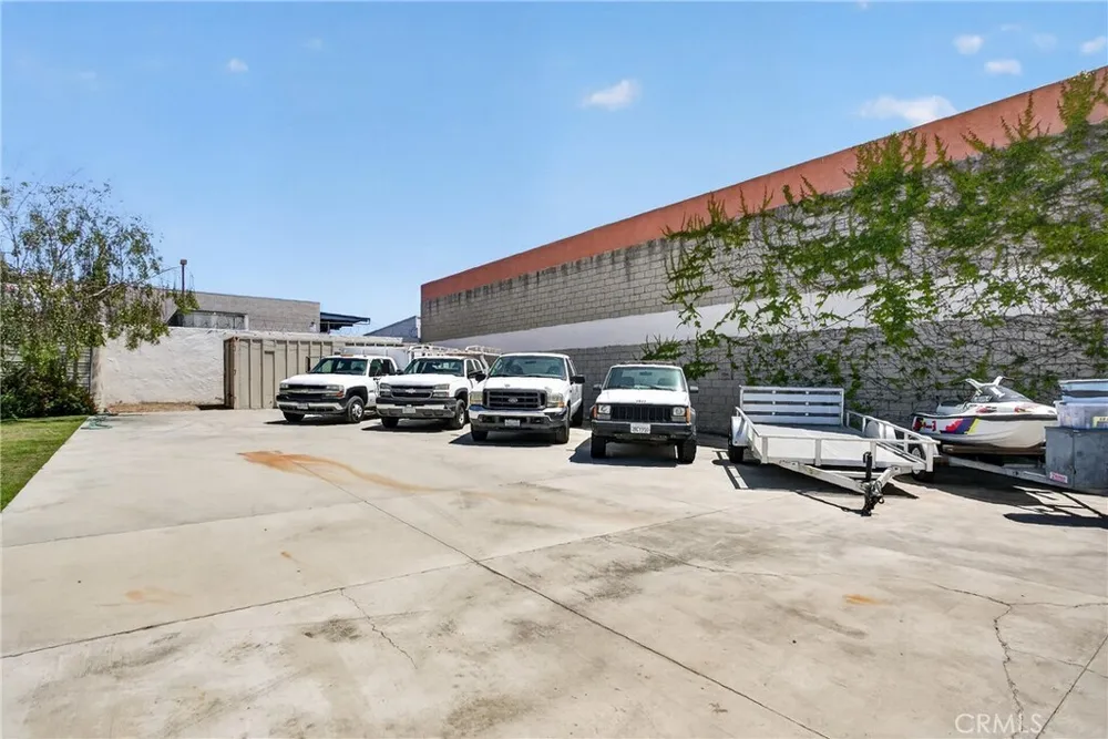 17066 Palmdale Ln, Huntington Beach, CA 92647