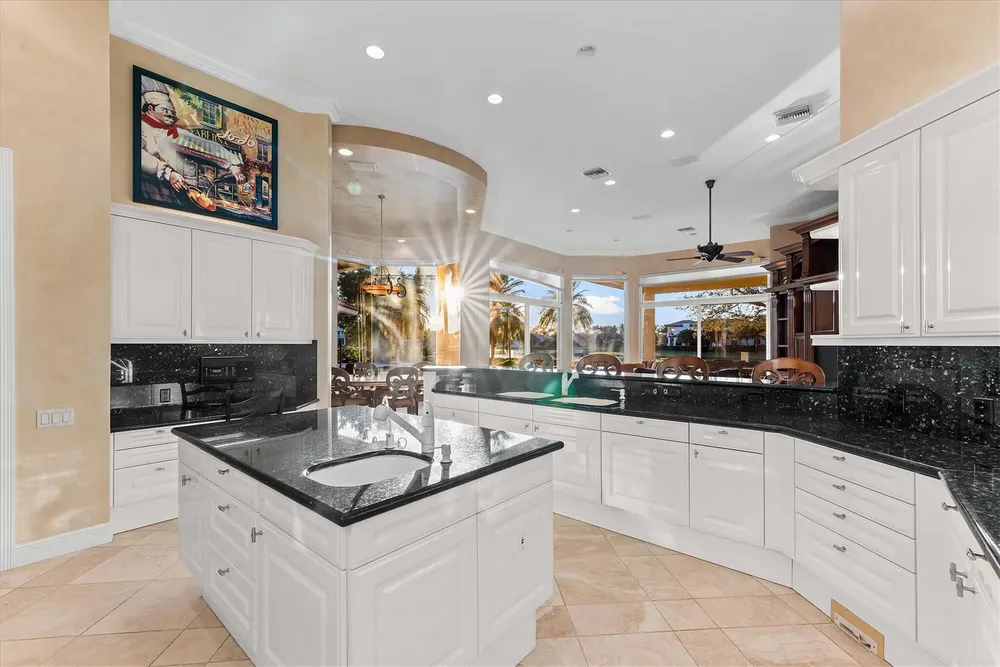 3060 Paddock Rd, Weston, FL 33331