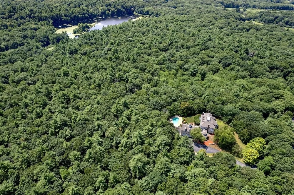 130 Popes Ln, Hingham, MA 02043