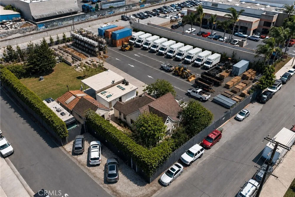 17066 Palmdale Ln, Huntington Beach, CA 92647