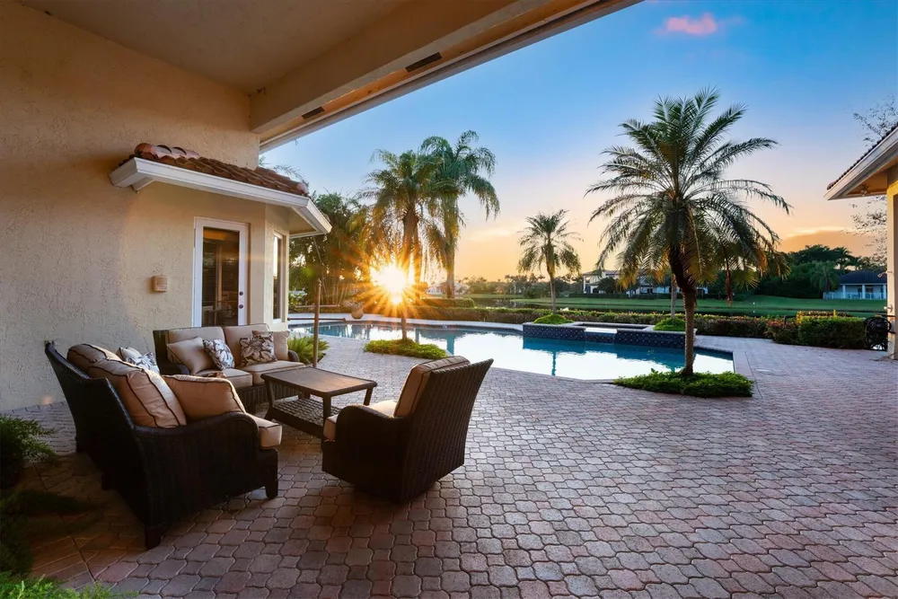 3060 Paddock Rd, Weston, FL 33331