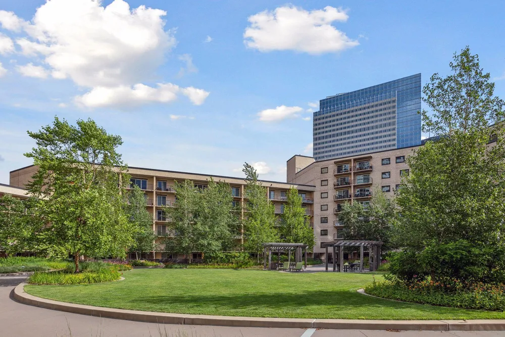 Nicollet Ave, Minneapolis, MN 55403