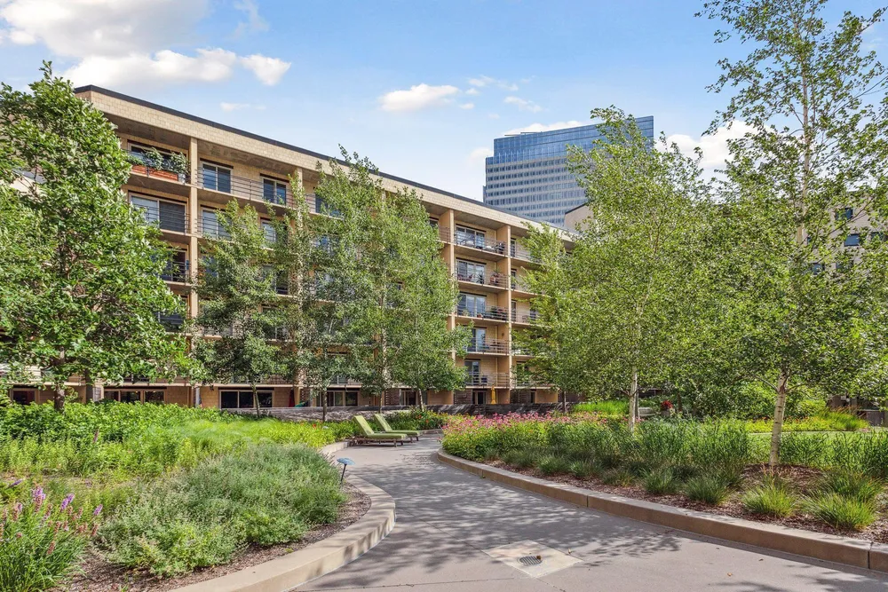Nicollet Ave, Minneapolis, MN 55403