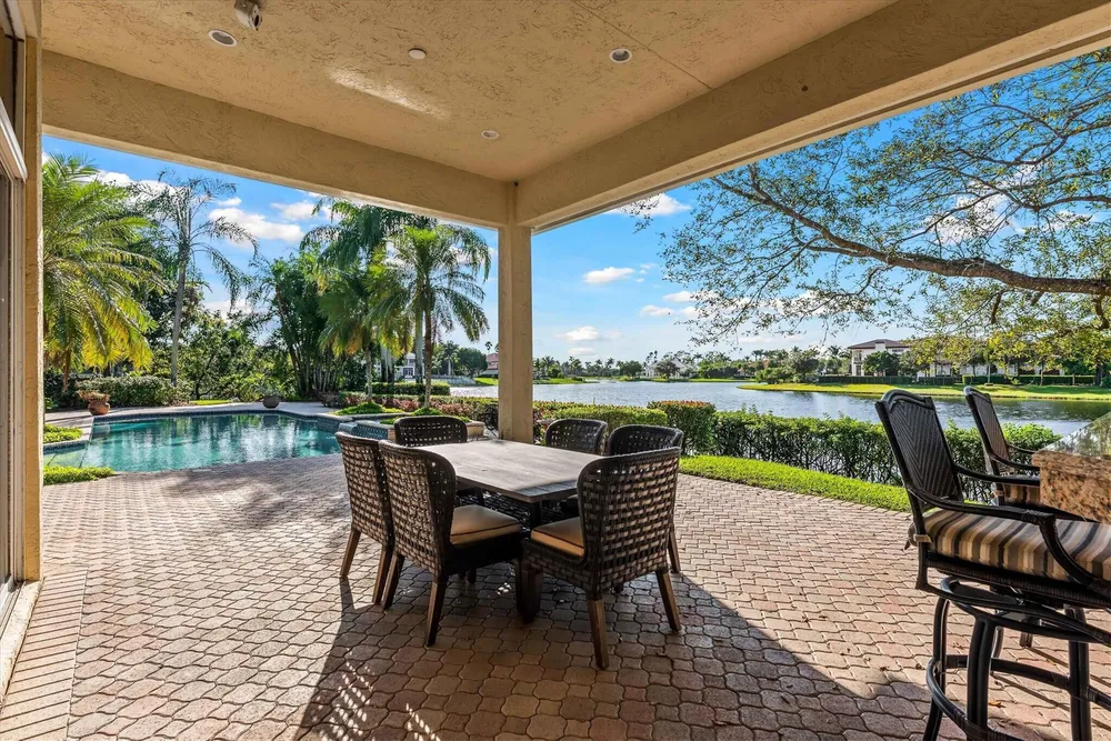 3060 Paddock Rd, Weston, FL 33331