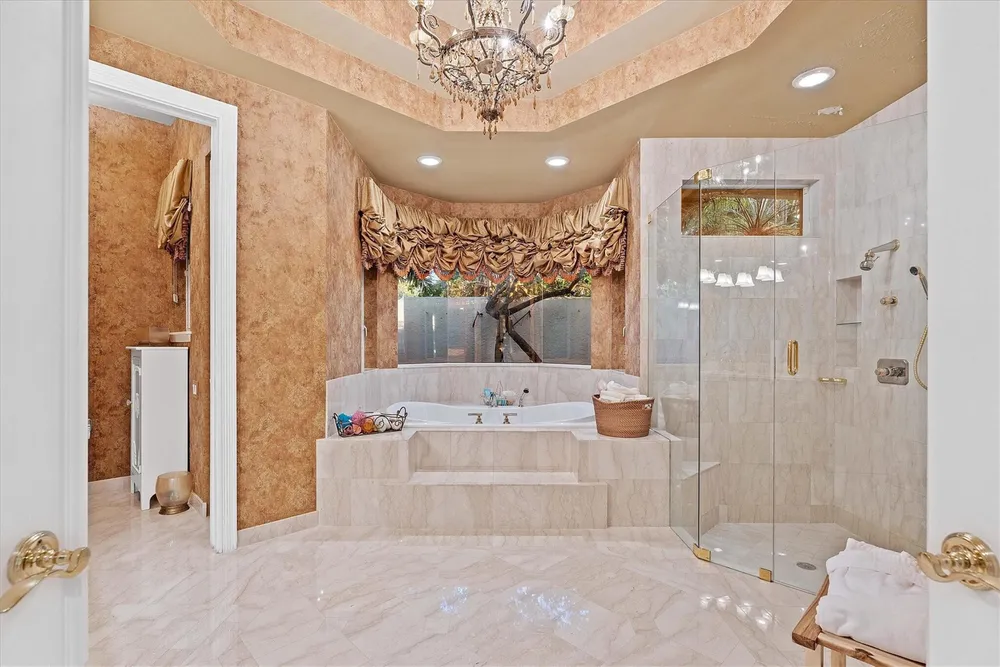 3060 Paddock Rd, Weston, FL 33331