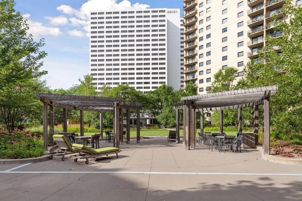 Nicollet Ave, Minneapolis, MN 55403