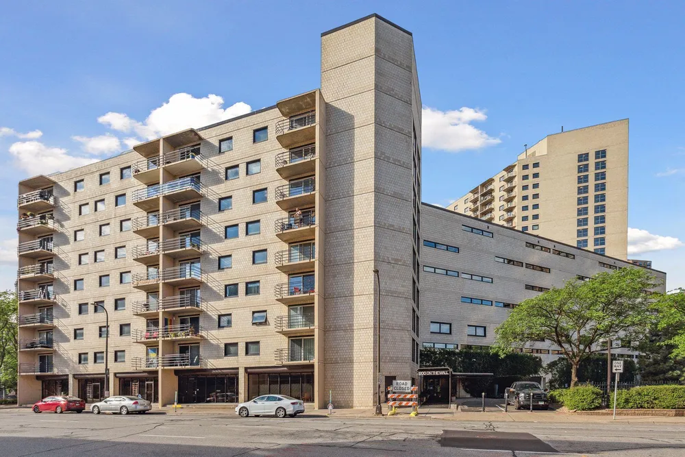 Nicollet Ave, Minneapolis, MN 55403