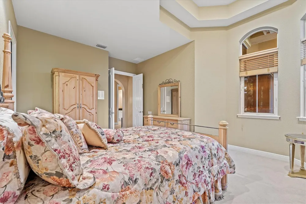 3060 Paddock Rd, Weston, FL 33331