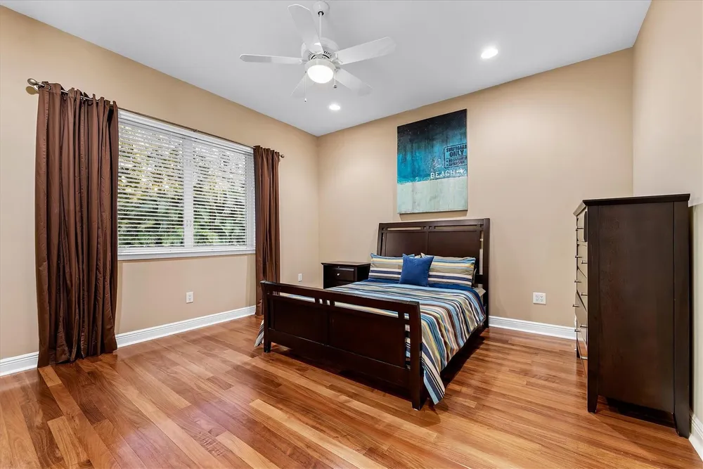 3060 Paddock Rd, Weston, FL 33331