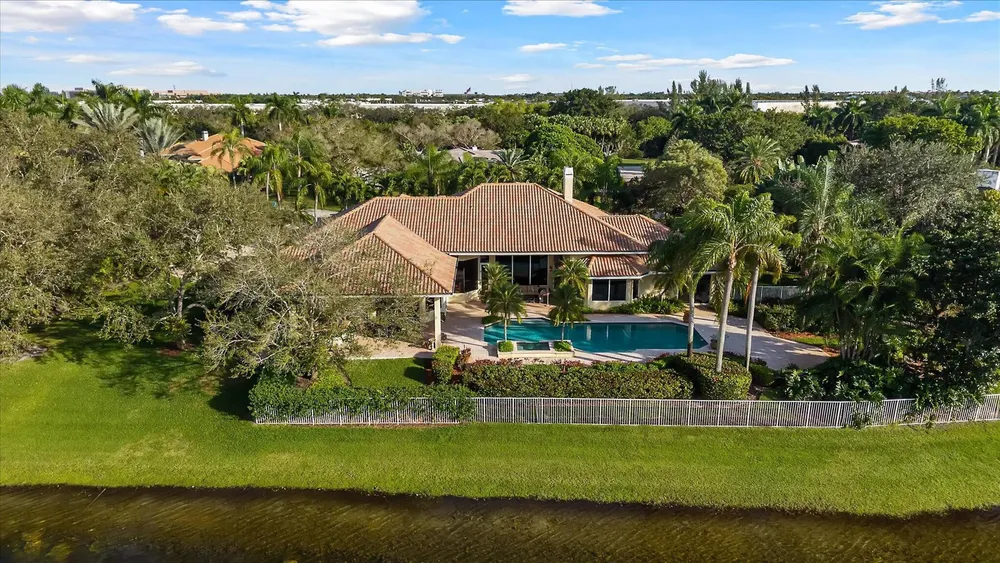 3060 Paddock Rd, Weston, FL 33331