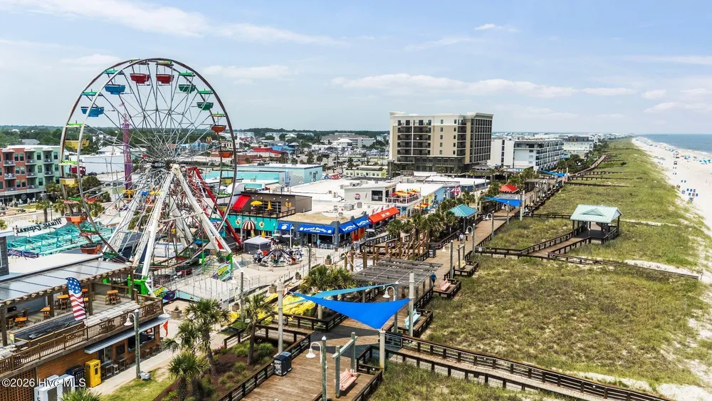 110 Palm Breeze Dr, Carolina Beach, NC 28428