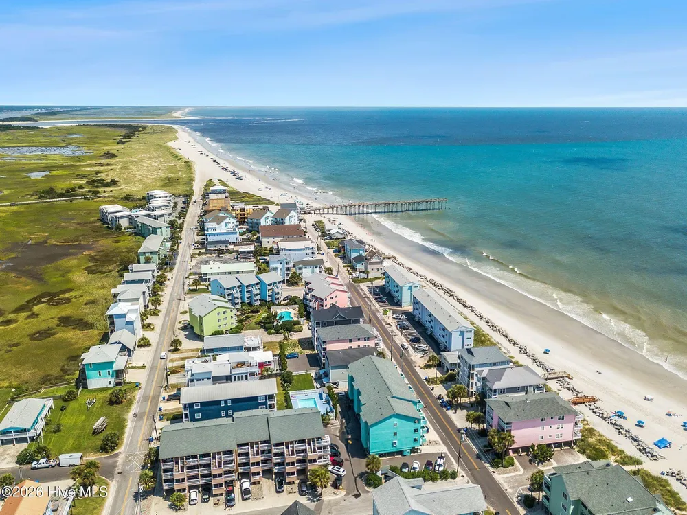 110 Palm Breeze Dr, Carolina Beach, NC 28428