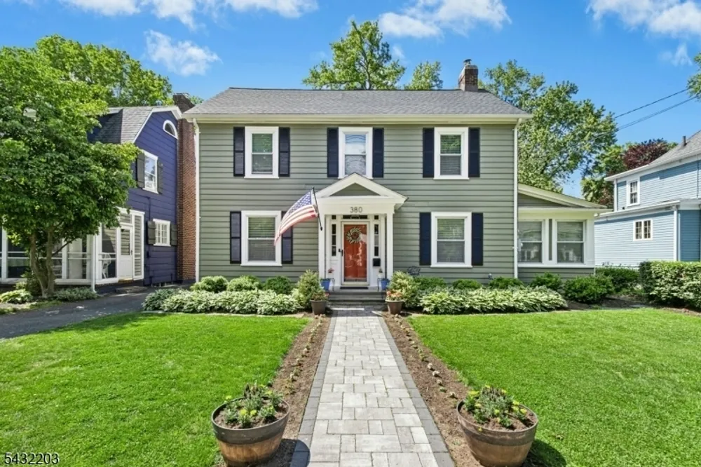 380 Elm Ave, Rahway, NJ 07065