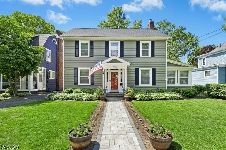380 Elm Ave, Rahway, NJ 07065