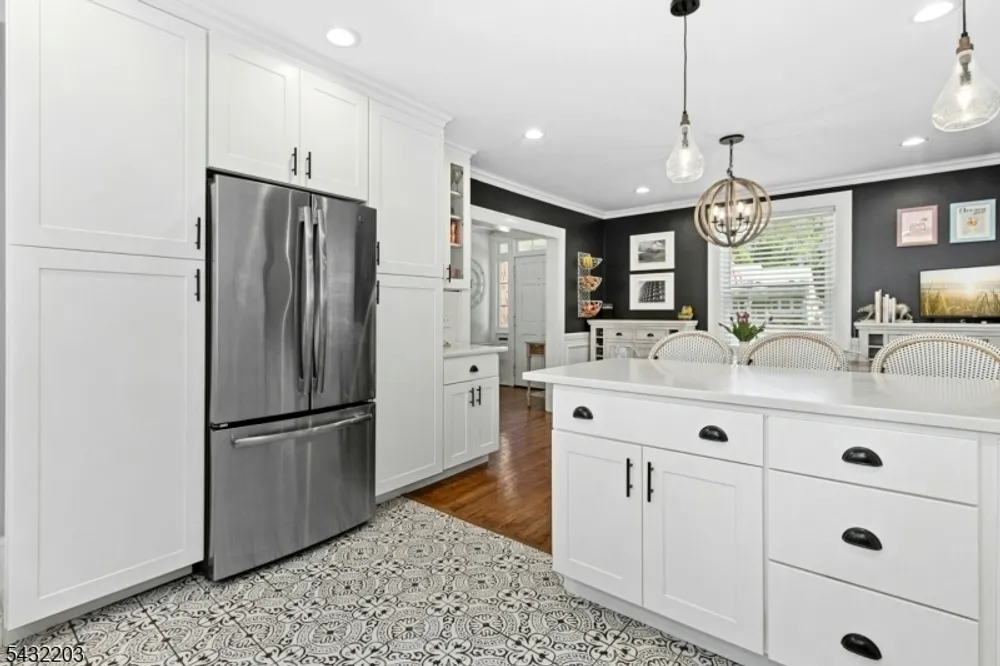 380 Elm Ave, Rahway, NJ 07065