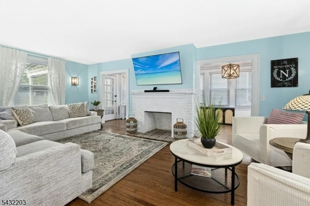 380 Elm Ave, Rahway, NJ 07065
