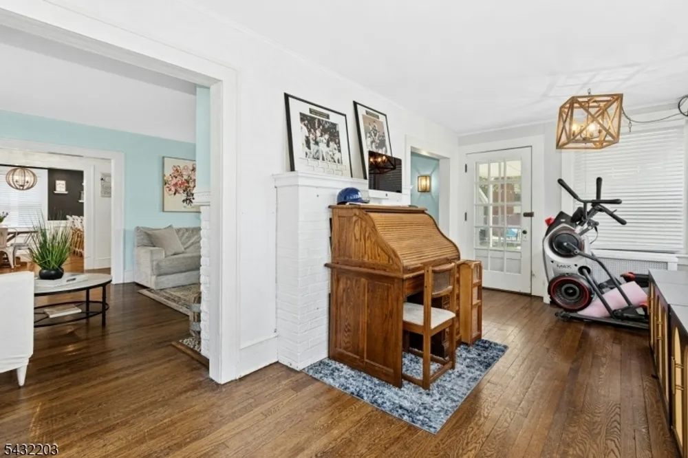 380 Elm Ave, Rahway, NJ 07065