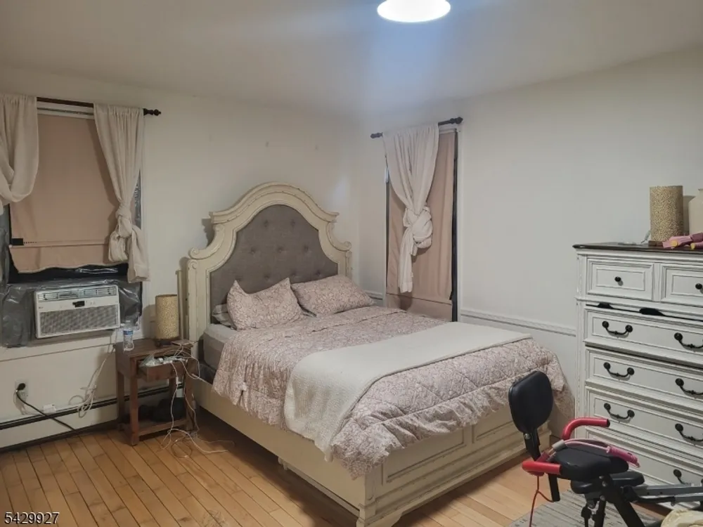 377 5th Ave, Paterson, NJ 07514