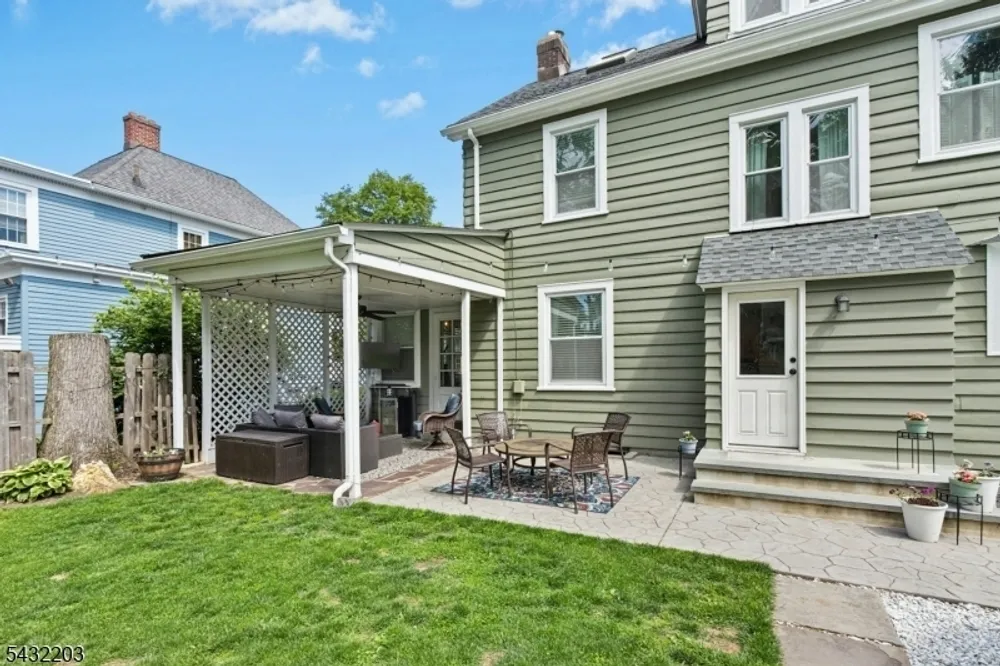 380 Elm Ave, Rahway, NJ 07065