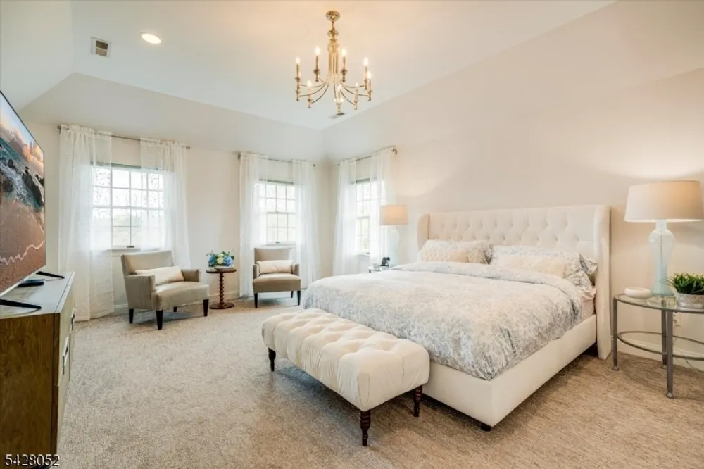 17 Spencer Dr, Morristown, NJ 07960
