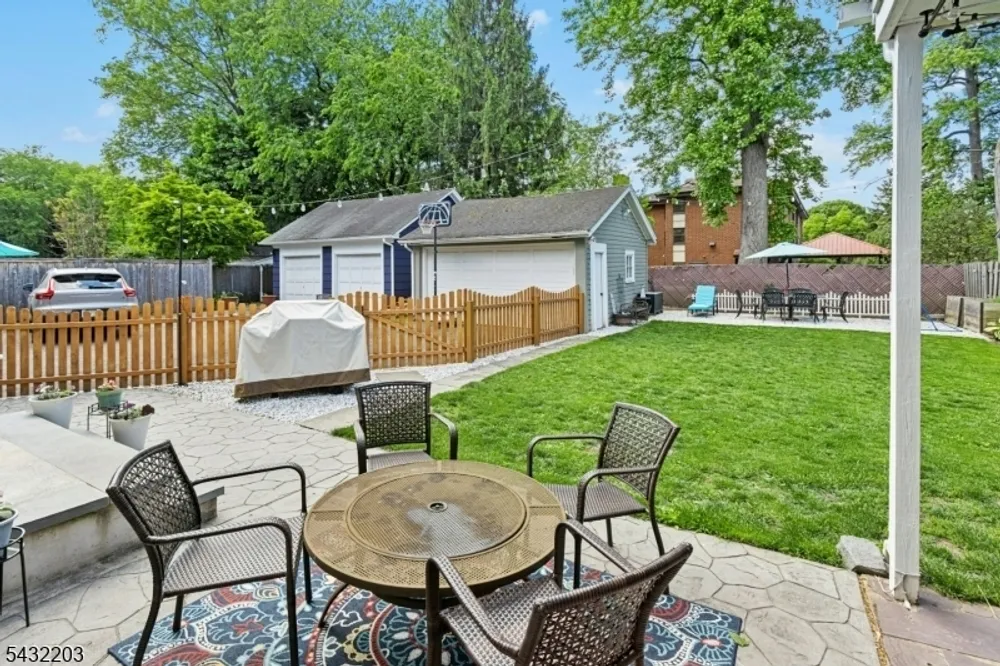 380 Elm Ave, Rahway, NJ 07065