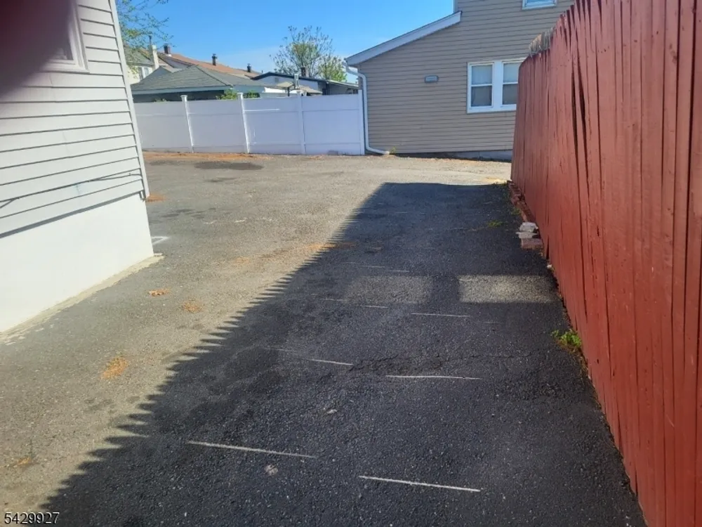 377 5th Ave, Paterson, NJ 07514