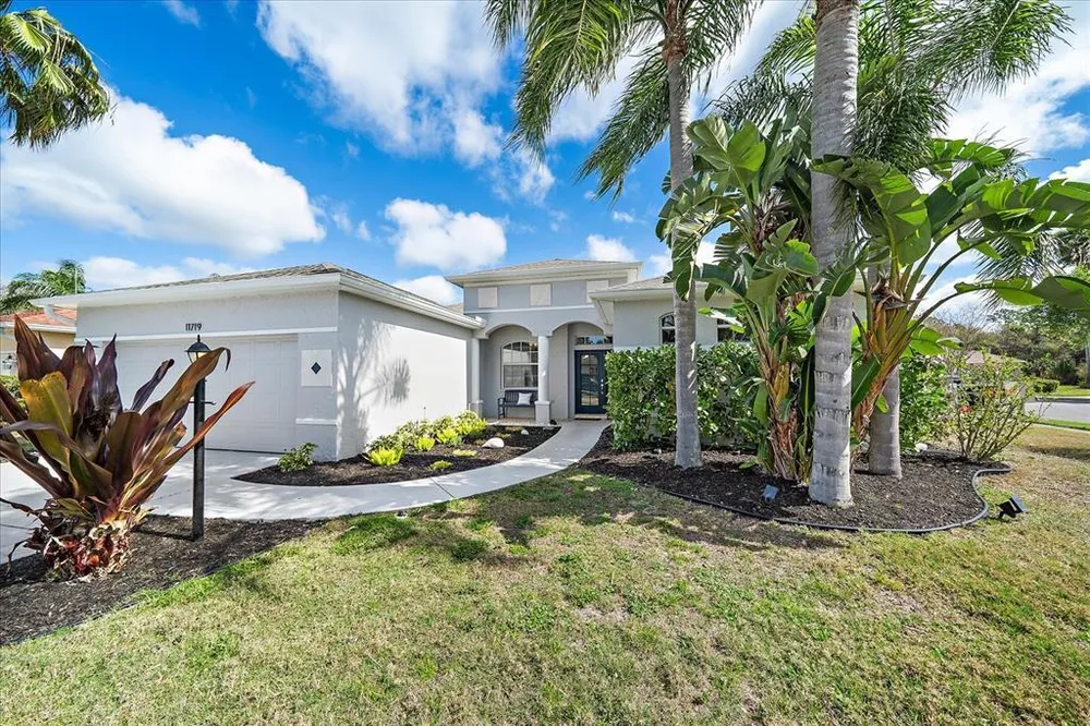 11719 Winding Woods Way, Lakewood Ranch, FL 34202