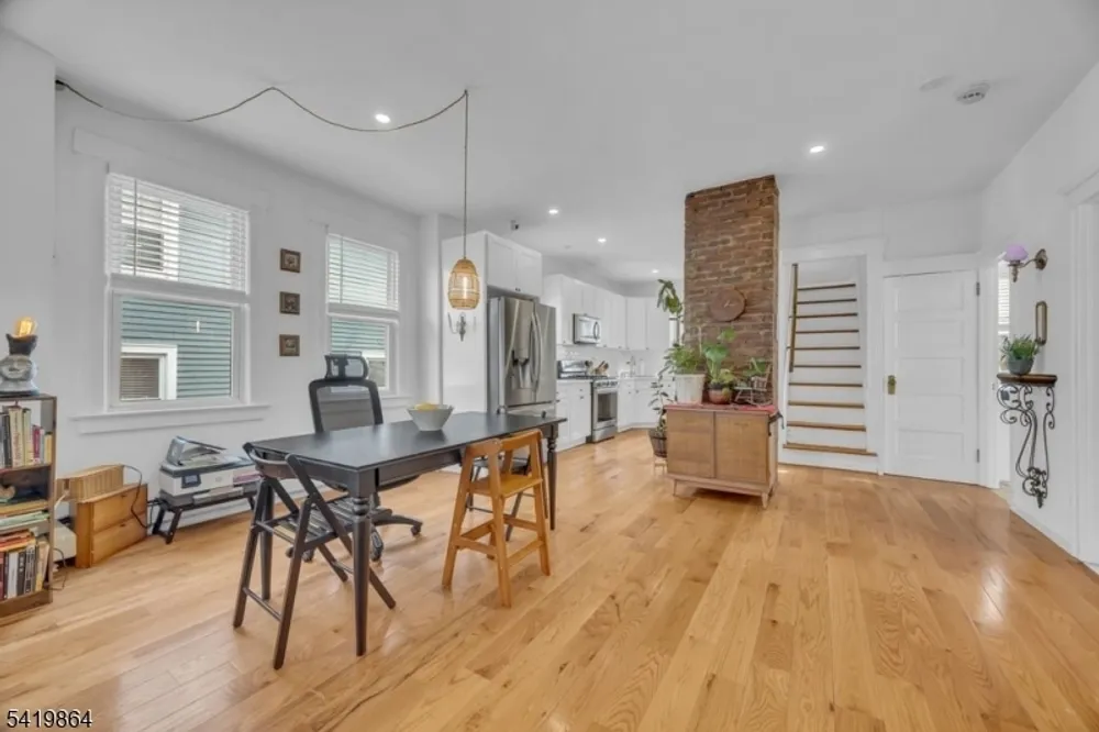2288 North Ave, Scotch Plains, NJ 07076-4526