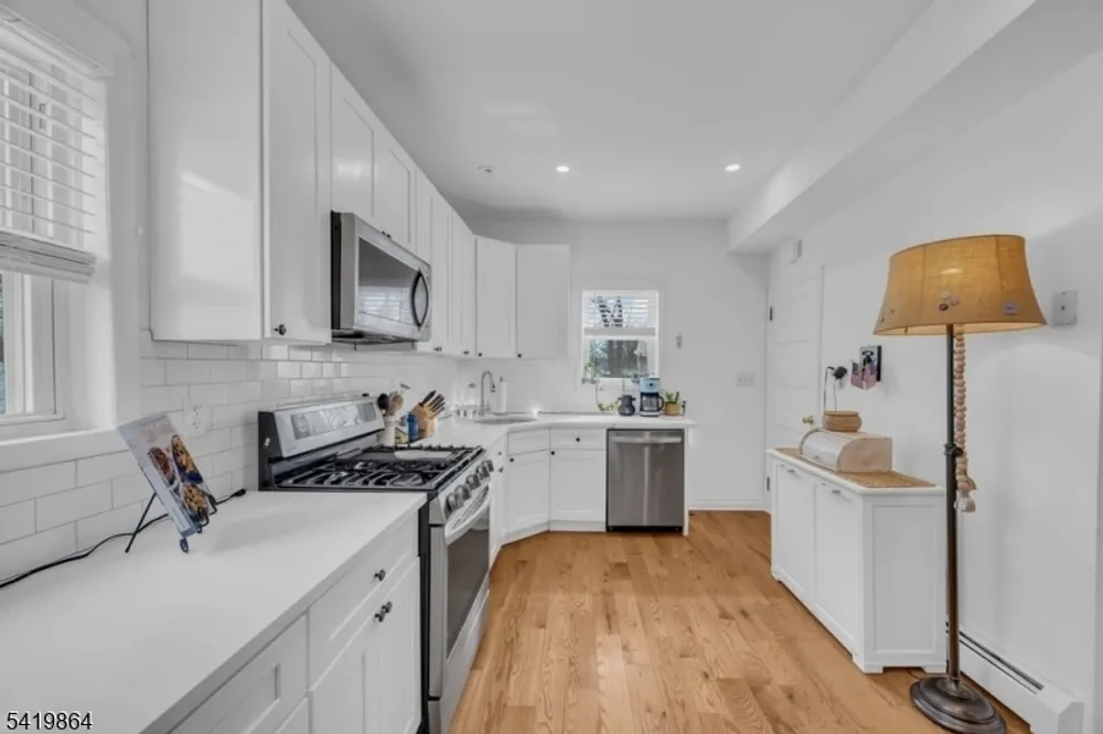 2288 North Ave, Scotch Plains, NJ 07076-4526