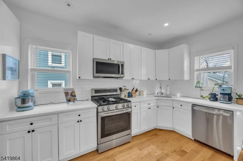 2288 North Ave, Scotch Plains, NJ 07076-4526