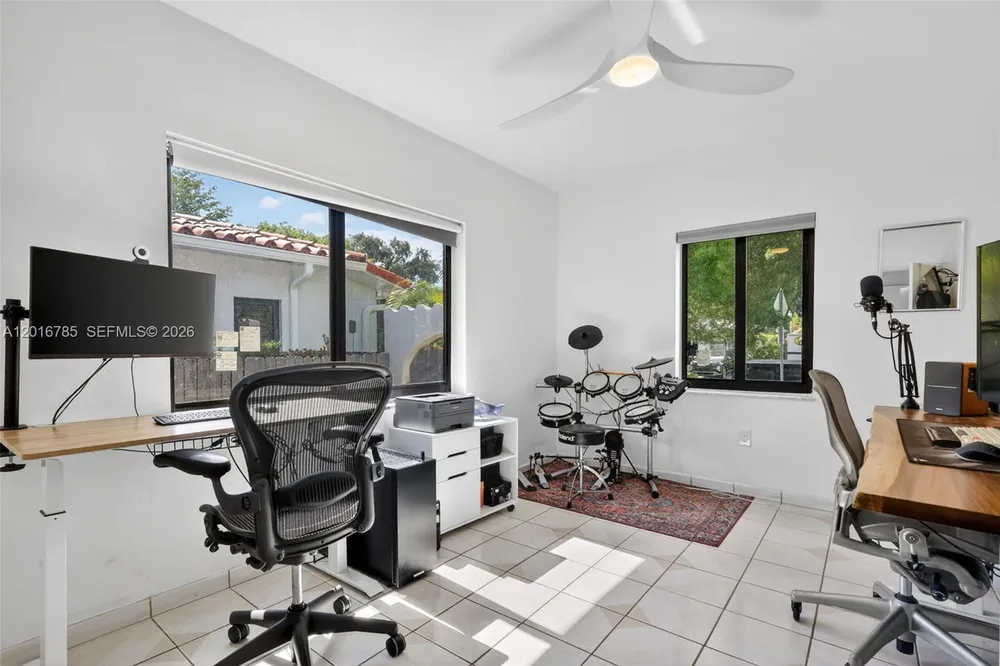 1871 SW 23rd St, Miami, FL 33145