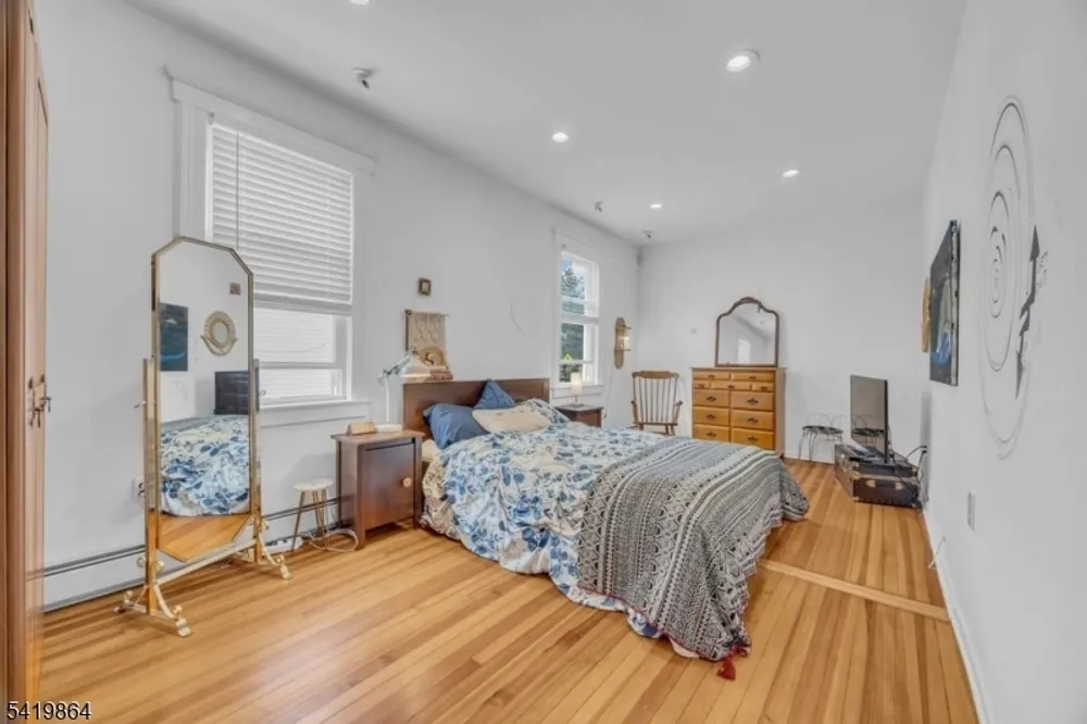 2288 North Ave, Scotch Plains, NJ 07076-4526