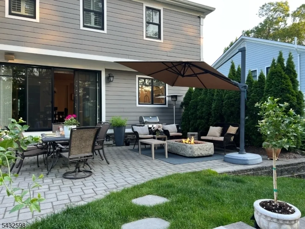 107 Longview Ave, Chatham, NJ 07928