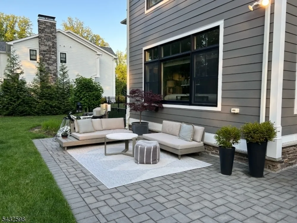 107 Longview Ave, Chatham, NJ 07928