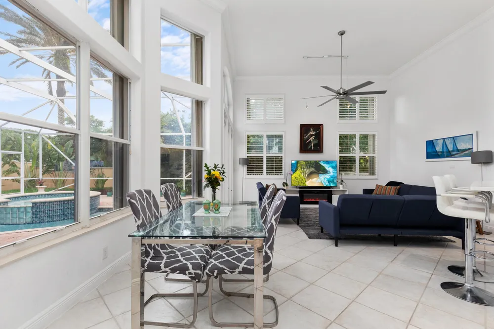 6246 NW 125th Ave, Coral Springs, FL 33076
