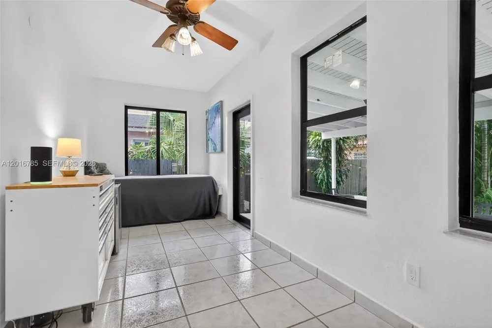 1871 SW 23rd St, Miami, FL 33145