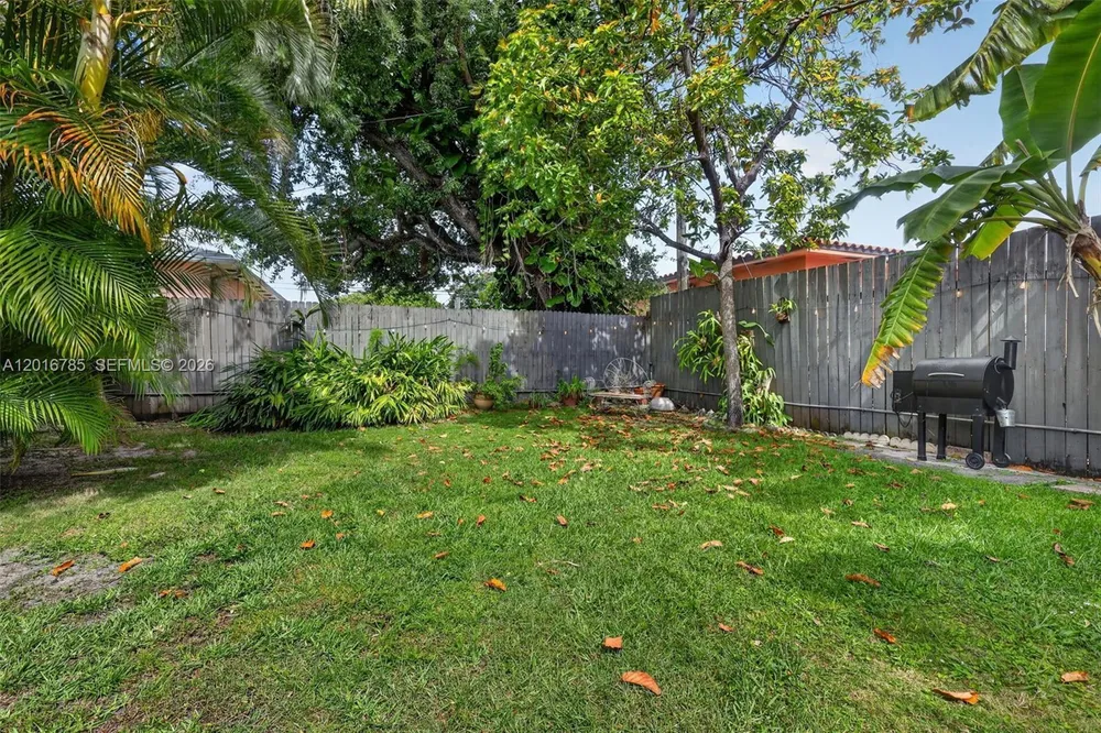 1871 SW 23rd St, Miami, FL 33145