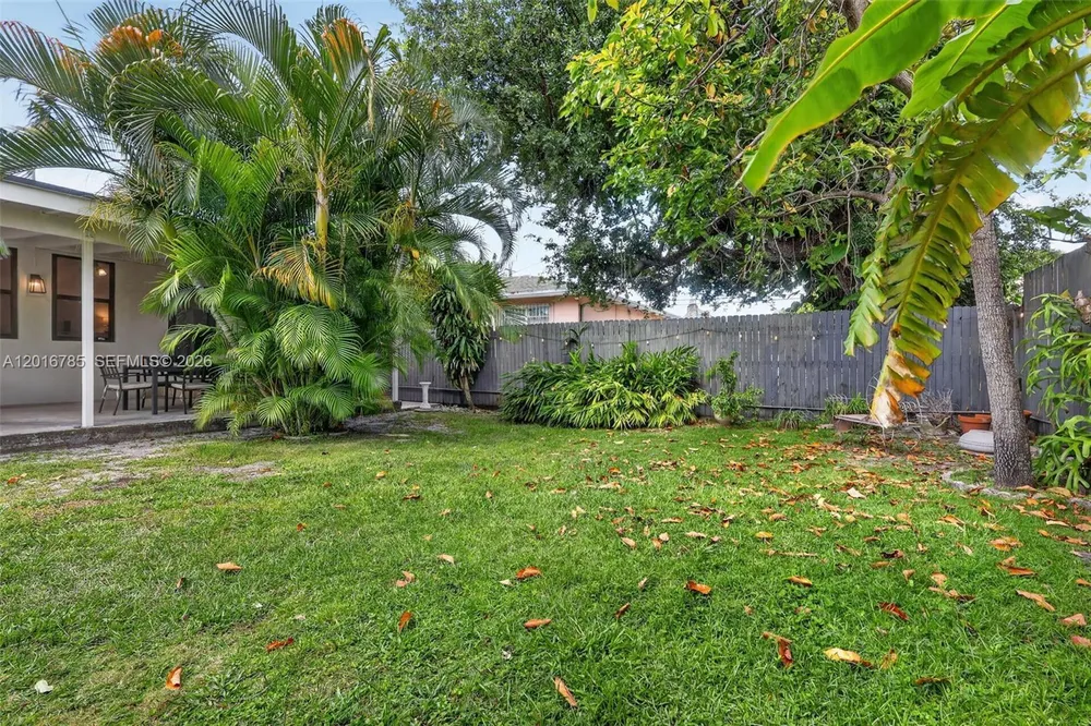 1871 SW 23rd St, Miami, FL 33145