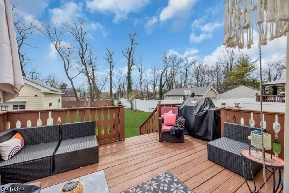 2288 North Ave, Scotch Plains, NJ 07076-4526