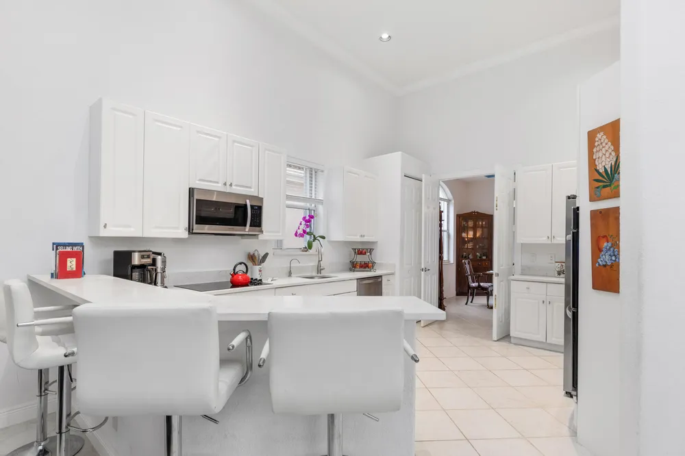 6246 NW 125th Ave, Coral Springs, FL 33076