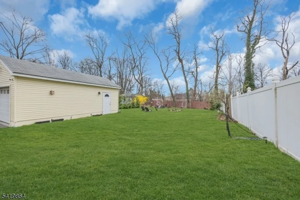2288 North Ave, Scotch Plains, NJ 07076-4526