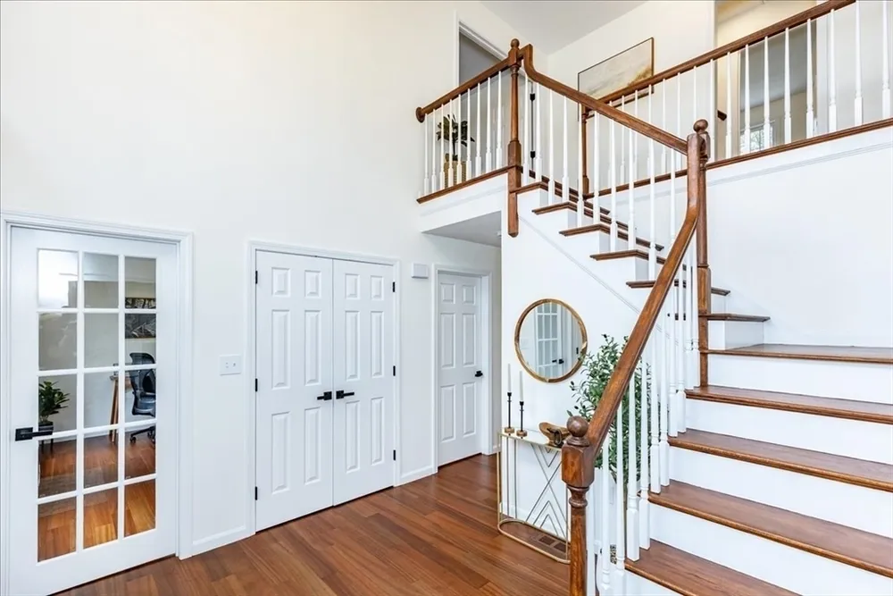 16 Shipley Cir, Westford, MA 01886