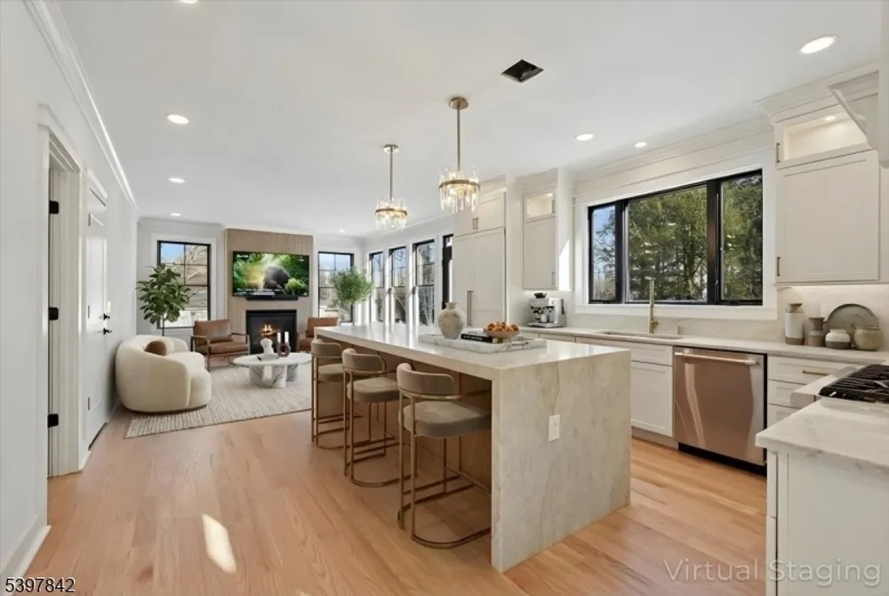 32 Felch Rd, Florham Park, NJ 07932