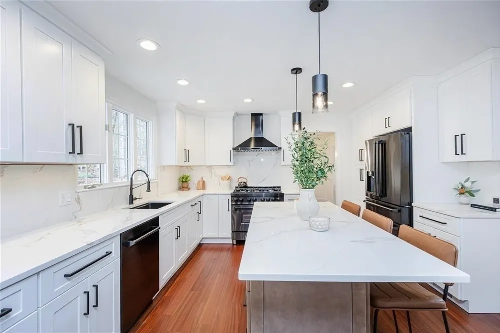 16 Shipley Cir, Westford, MA 01886